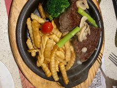 -香港新发烧腊茶餐厅(书城店)
