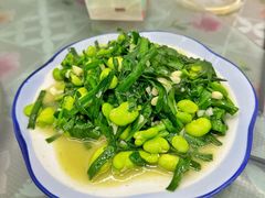 韭菜炒蚕豆-云鹤鸿大酒店餐饮