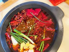 -黄潇洒老火锅(九眼桥宏济巷店)