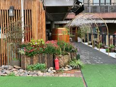 -冰冰龙虾·江湖菜·花园江景餐厅