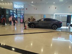 -百联川沙购物中心