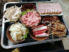 -周幺妹重庆老火锅(银泰城总店)