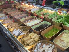 -四囍码头海鲜烧烤自助火锅(外滩南京东路悦荟广场店)