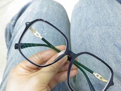 -罗伯特眼镜·蔡司官方授权(罗湖国贸店)