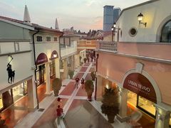 -佛罗伦萨小镇广佛名品奥特莱斯(疏港路店)