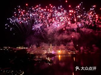 为家里老人小孩生日聚餐选的餐厅 就在欢乐海岸3楼