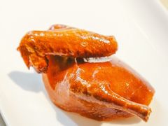 玻璃脆皮乳鸽-利苑酒家(华熙国际店)