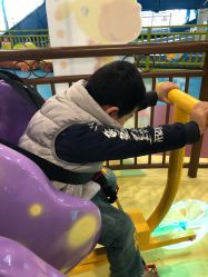 -维佳童话镇演出现场(徐东店)