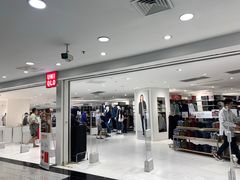 -优衣库(上海正大广场店)