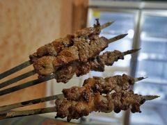 -烤肉小伙烤肉店
