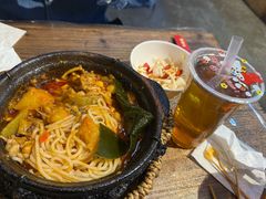 -丽丽三鲜螺蛳粉(田林路店)