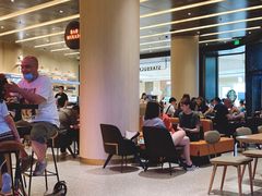 -星巴克臻选(上海合生汇1F店)