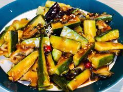 椒麻黄瓜鲍螺-小船渔村•大连菜•大连焖鱼(黄河路店)