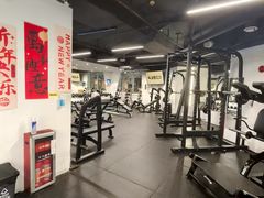 -超鹿运动(达信大厦店)