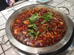 经典红锅-蛙一刀·麻椒鱼火锅(金仙桥店)