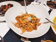 油爆河虾-上海虹桥宾馆味翠餐厅