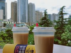 -包整·丝娃娃(一览甲秀楼风景店)