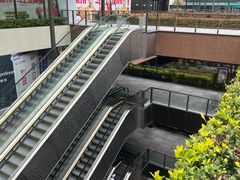 -瑞虹新天地月亮湾