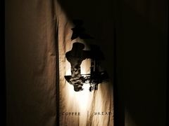 景观位-天井·丑面包搭咖啡
