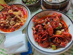 -老街烧烤大排档·地道湖北菜·龙虾馆(汉口火车站店)