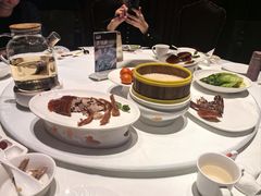 -贝勒爷·酥不腻烤鸭