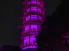 -绳金塔