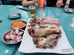 手抓羊肉-青海名吃尕张娃非遗烤肉(海湖总店)