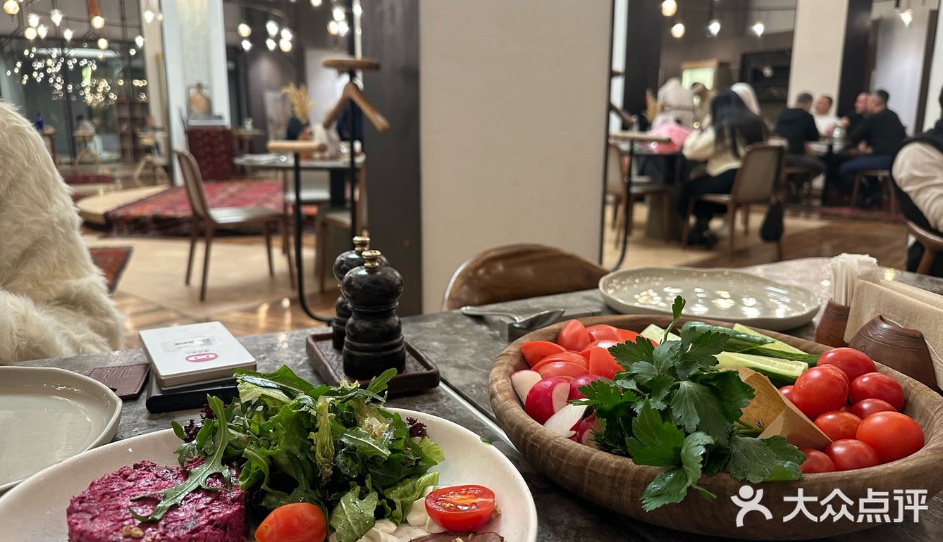 翻遍猫途鹰和大众在酒店边上找到这家神仙餐厅