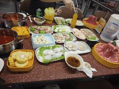 -四囍码头海鲜烧烤自助火锅(外滩南京东路悦荟广场店)