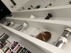 -UNI UNI(环亚凯瑟琳店)