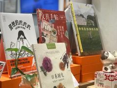 -猫的天空之城概念书店(杭州南宋御街店)