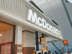 -麦当劳(深圳北站B2检票口楼上)