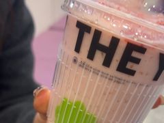 -一只酸奶牛(洪崖洞11楼店)