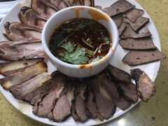 -东巴谷野生菌火锅餐厅