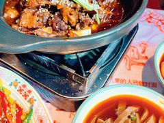 -耙吉吉川味小酒馆(本地人回头店)