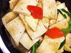 罗勒菜叶豆腐煲-茹·pure vegan(博华广场店)