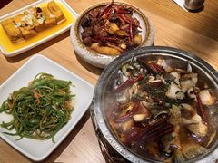 -隔壁老王·家常云南菜(花巷店)