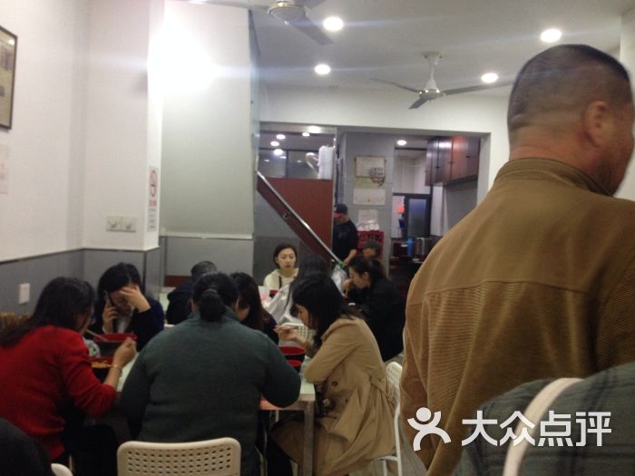 小吃快餐 静安区 弄堂小馄饨食府 网友点评   