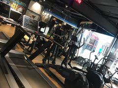-VLines耀能运动24小时·月付制健身(京广桥店)