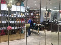 -VENCHI 闻绮(北京国贸商城店)