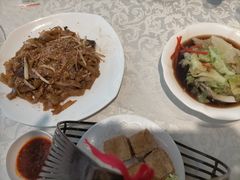 酥皮臭豆腐-绍兴饭店(大宁店)