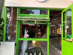 -Dragon Pizza•圆脸龙披萨·牛排餐厅