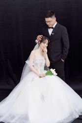 -易摄影婚纱摄影工作室