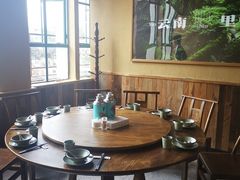 -七步香云南山里菜(昆明老街店)