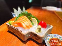 -肉魁屋·烧肉·烧鸟·酒场(高新店)
