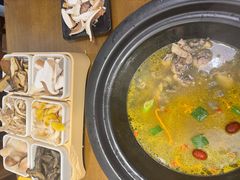 -菌乡缘·野生菌蒸汽鱼火锅(江边夜市店)