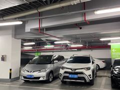 -梅赛德斯奔驰文化中心·停车场