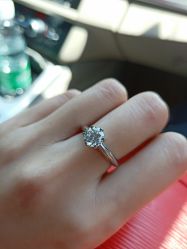 -威德钻石-克拉钻大本营(南京东路店)