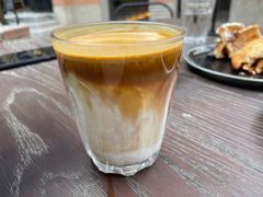 污咖啡-大酉·M Coffee(北京美术馆店)