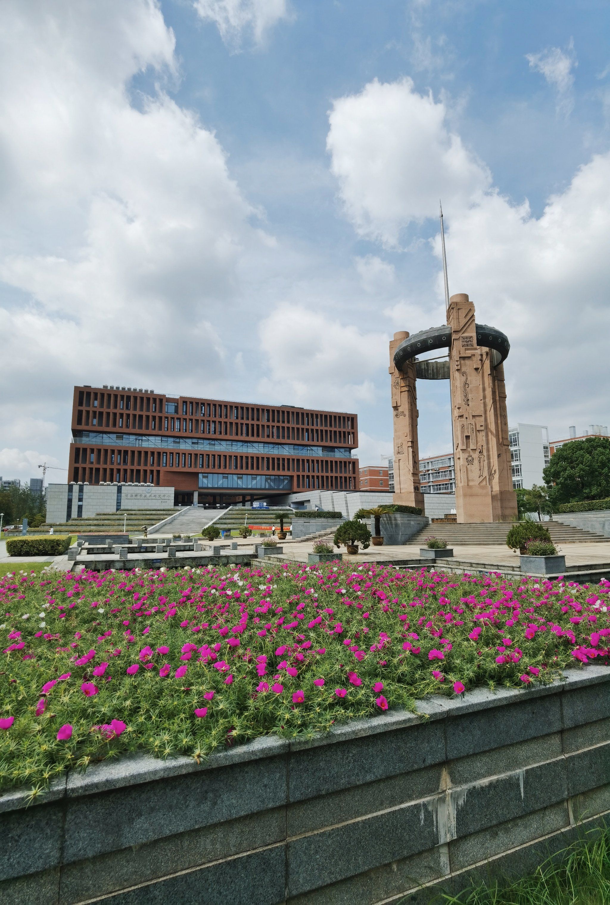 重返校园参加考试,顺便吃顿食堂饭